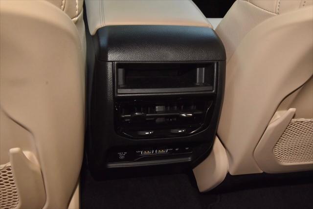 used 2024 Jeep Grand Cherokee car, priced at $39,467