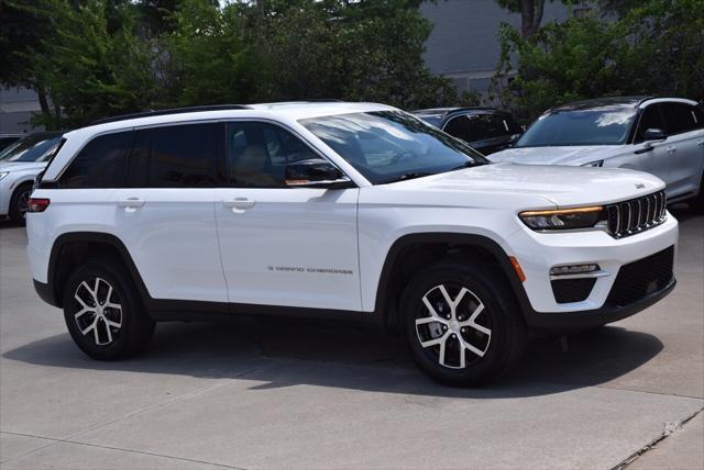 used 2024 Jeep Grand Cherokee car, priced at $39,467