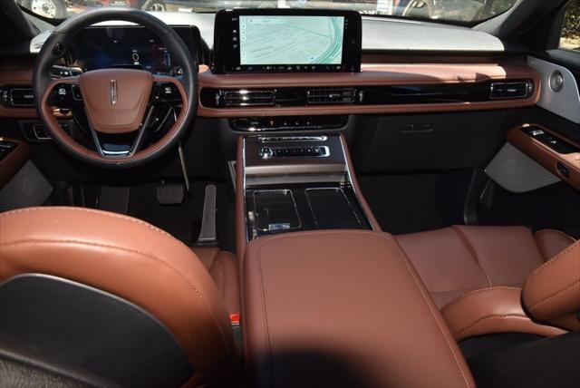new 2025 Lincoln Aviator car, priced at $73,469