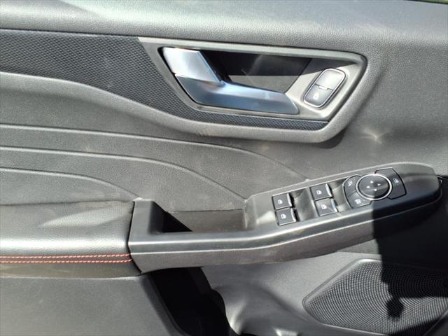 new 2025 Ford Escape car, priced at $25,955