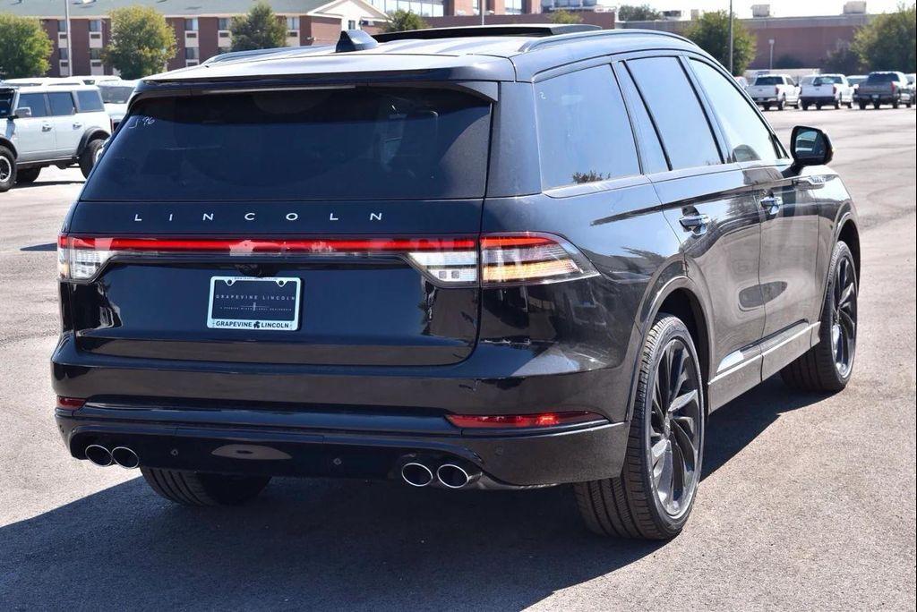 new 2025 Lincoln Aviator car, priced at $81,390