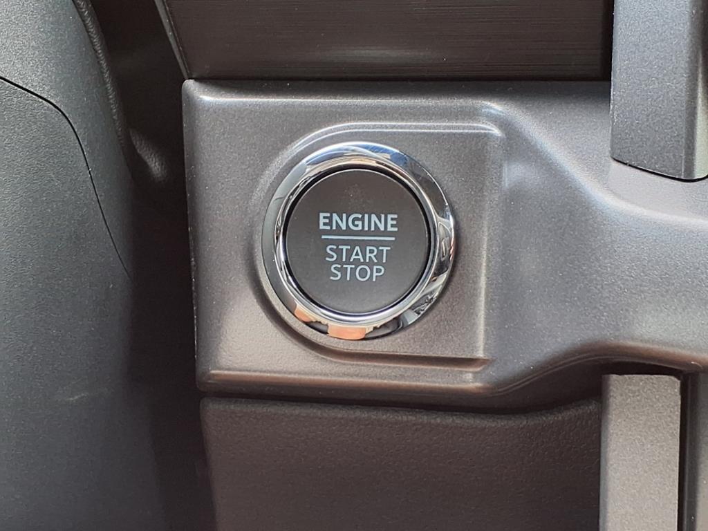 new 2025 Ford F-150 car, priced at $48,273