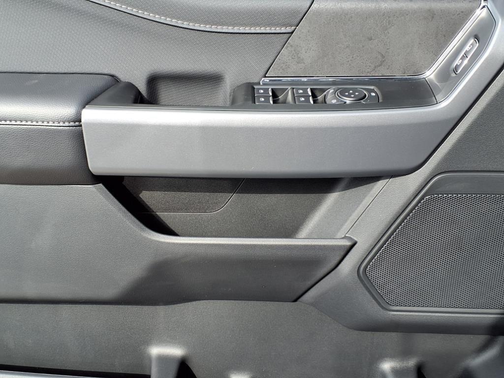new 2025 Ford F-150 car, priced at $48,273