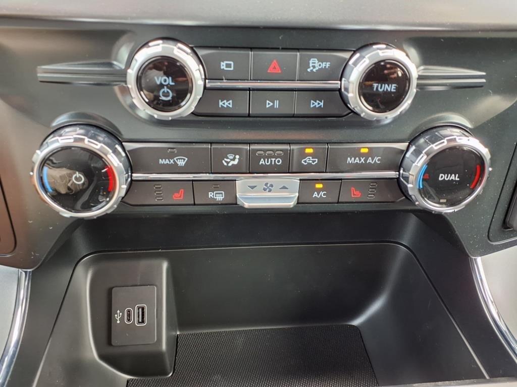 new 2025 Ford F-150 car, priced at $48,273