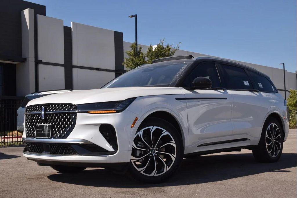new 2025 Lincoln Nautilus car, priced at $69,101