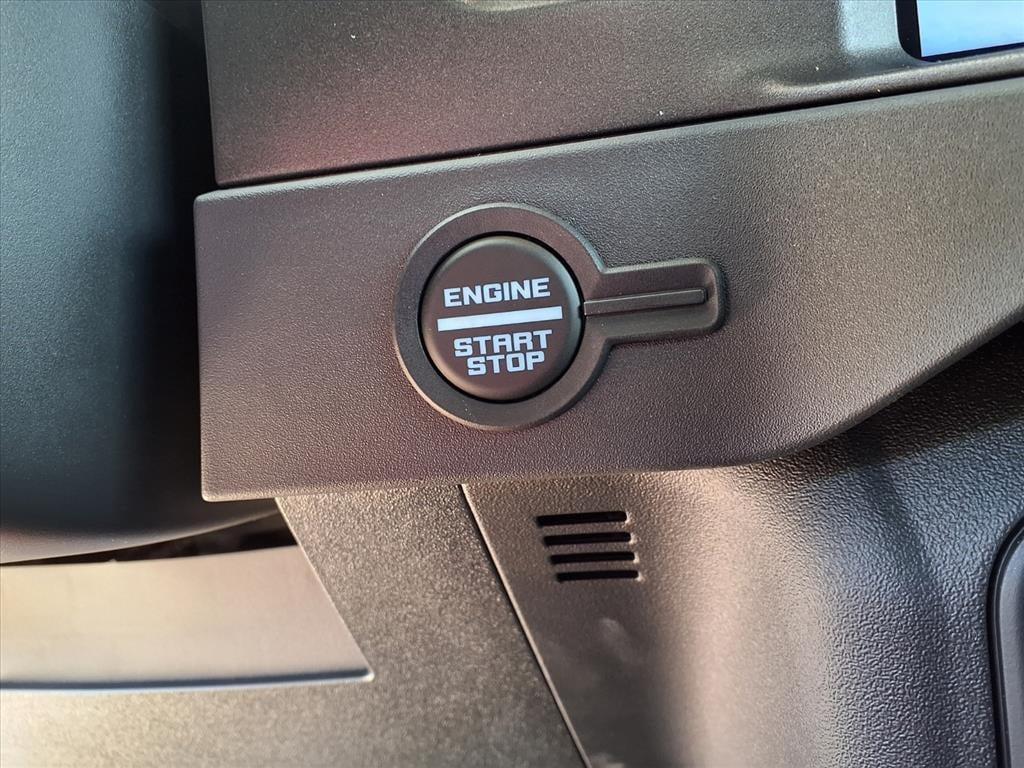 new 2025 Ford Bronco car, priced at $46,223