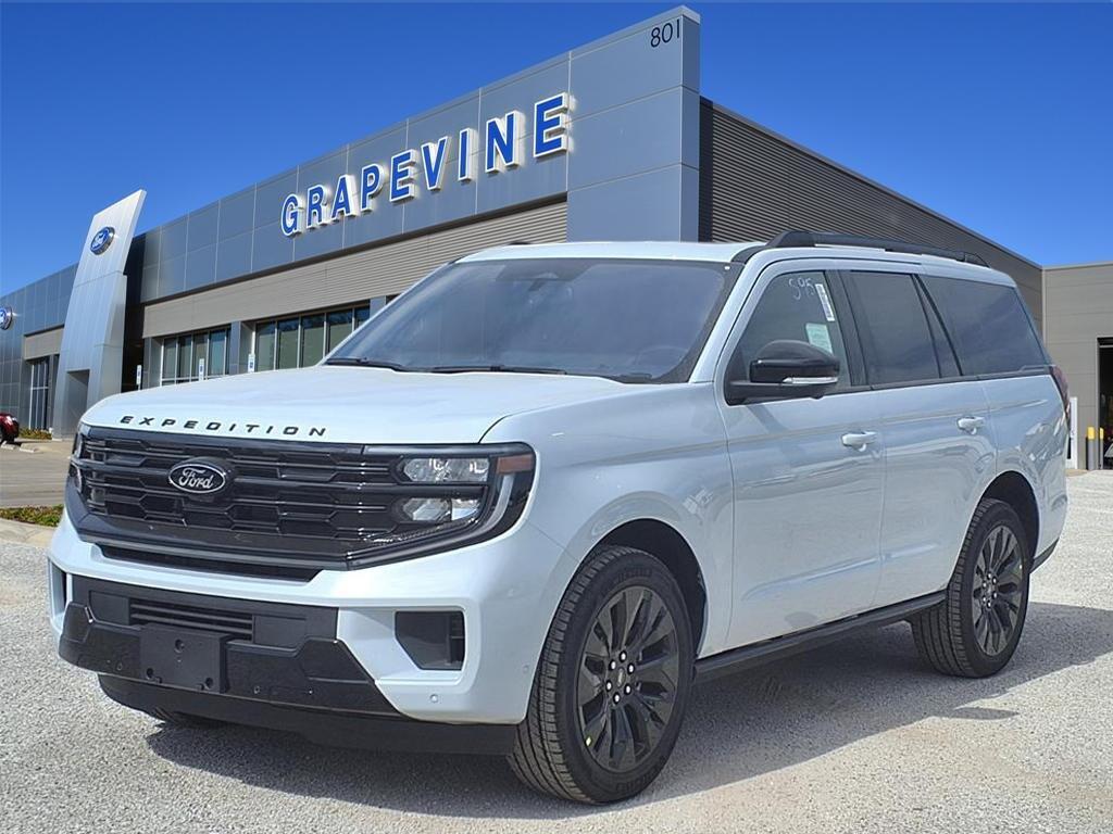 new 2025 Ford Expedition car, priced at $82,255