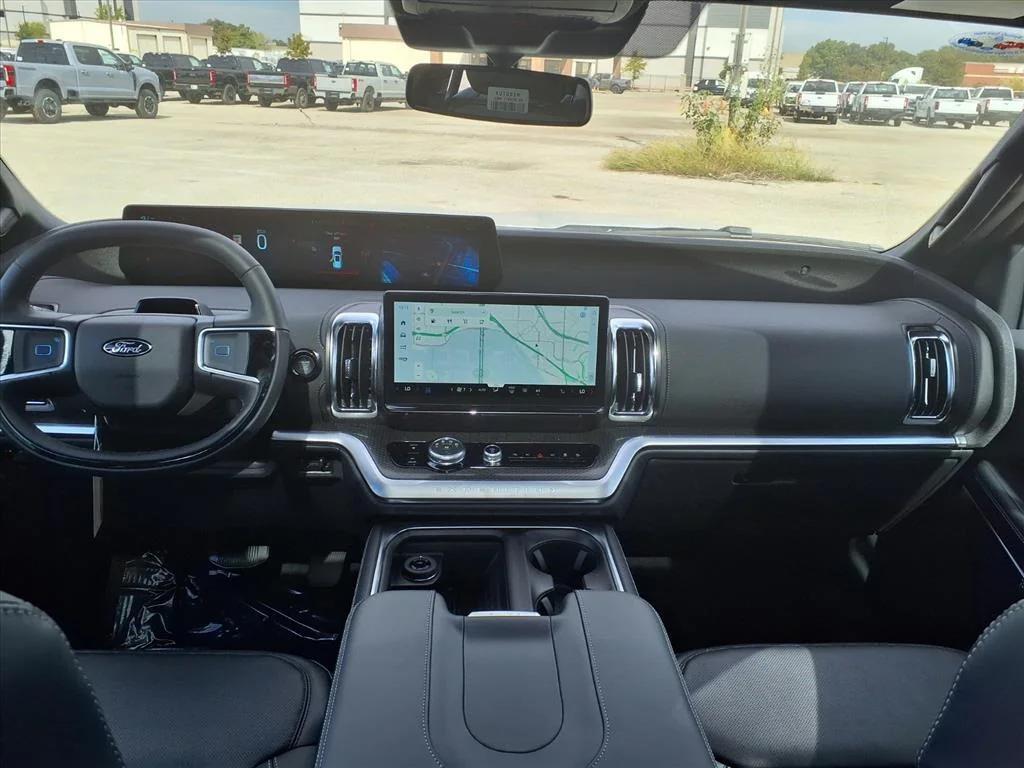 new 2025 Ford Expedition car, priced at $78,142