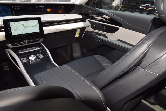 new 2025 Lincoln Nautilus car, priced at $55,678