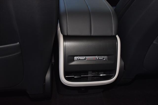new 2025 Lincoln Nautilus car, priced at $55,678