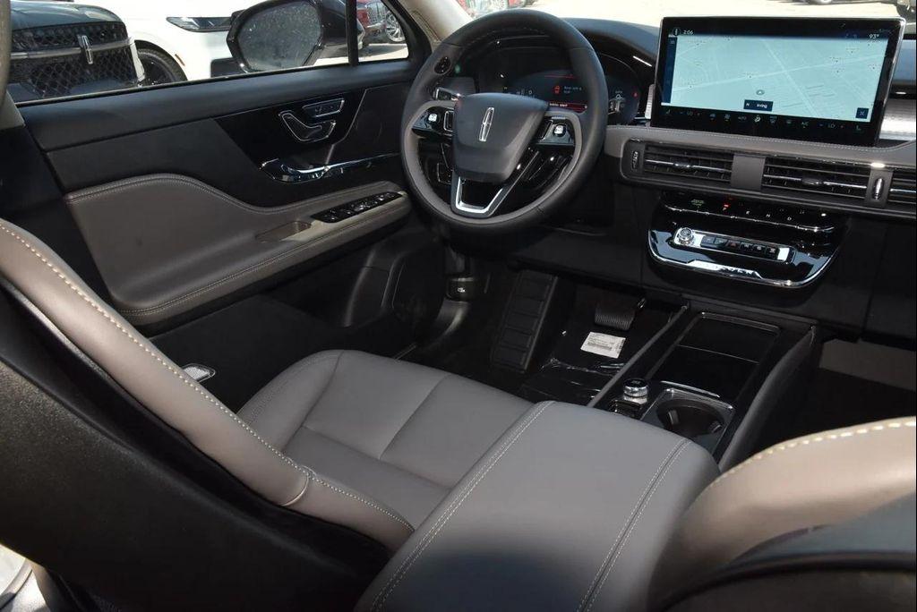 new 2025 Lincoln Corsair car, priced at $40,541