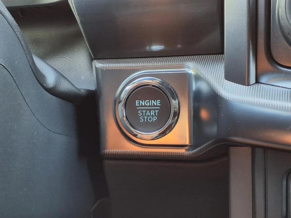 new 2025 Ford F-150 car, priced at $60,037