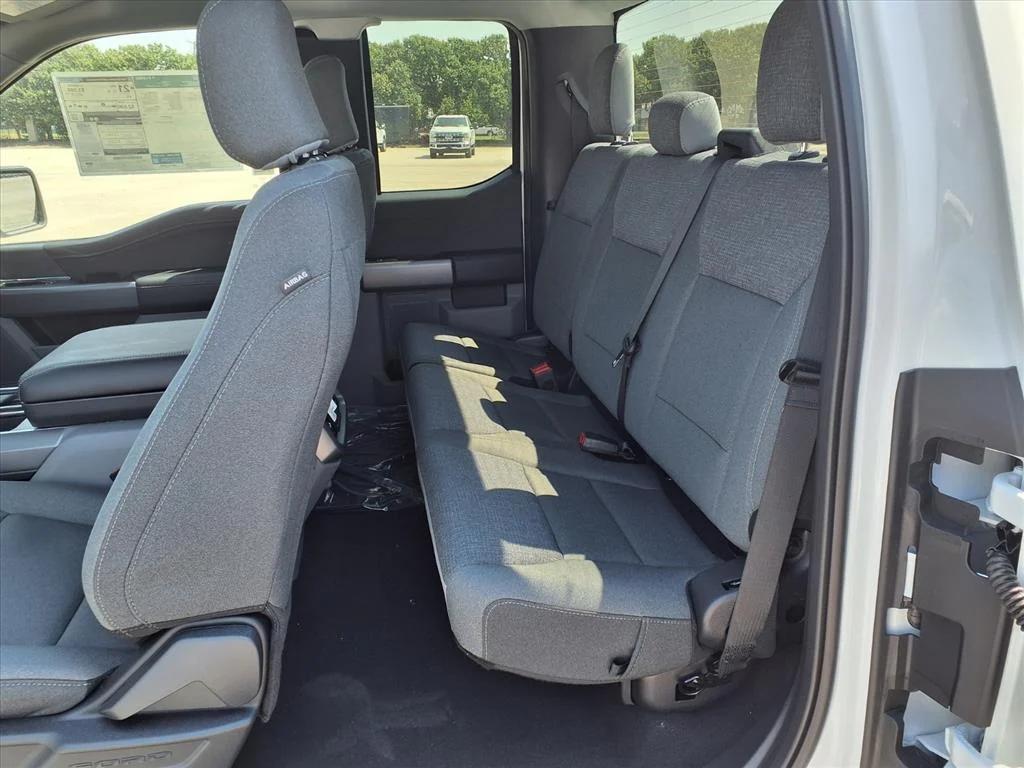 new 2025 Ford F-150 car, priced at $42,421