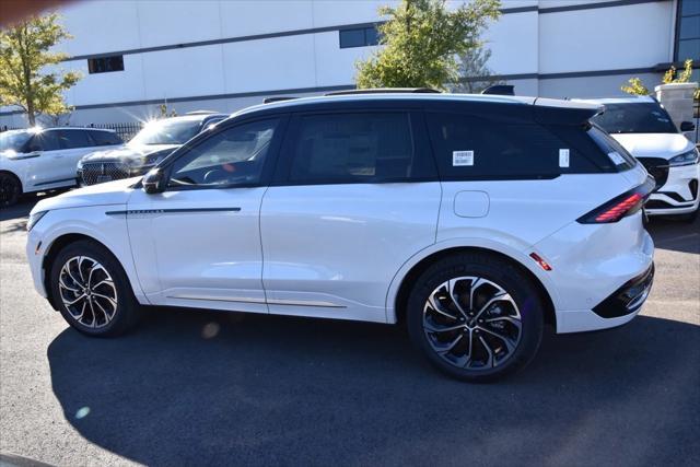 new 2024 Lincoln Nautilus car, priced at $59,011