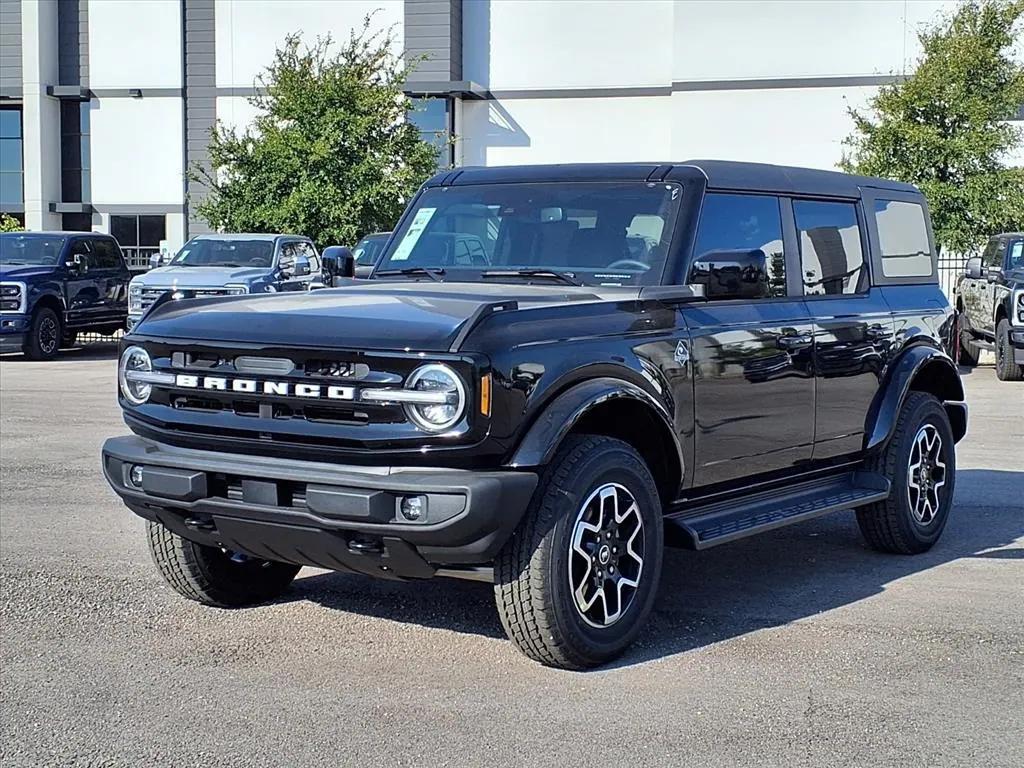 new 2025 Ford Bronco car, priced at $45,547