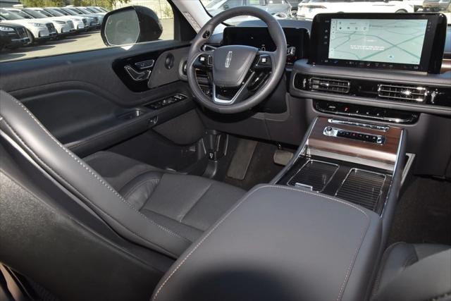 new 2025 Lincoln Aviator car, priced at $69,672