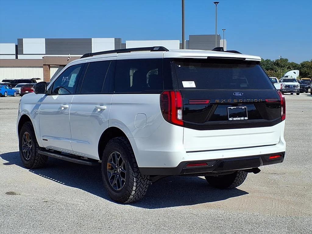 new 2025 Ford Expedition car, priced at $84,940