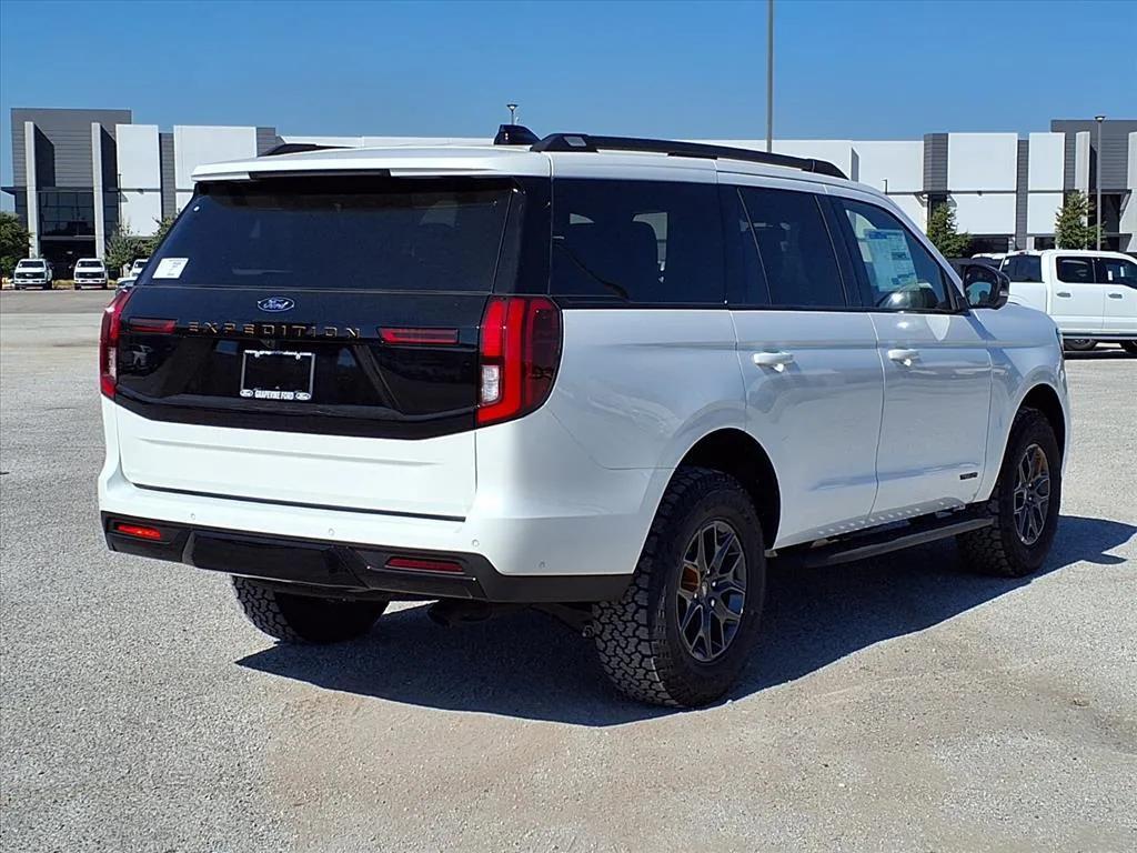 new 2025 Ford Expedition car, priced at $84,940