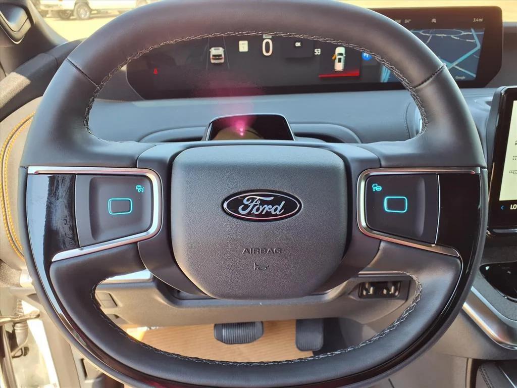 new 2025 Ford Expedition car, priced at $84,940