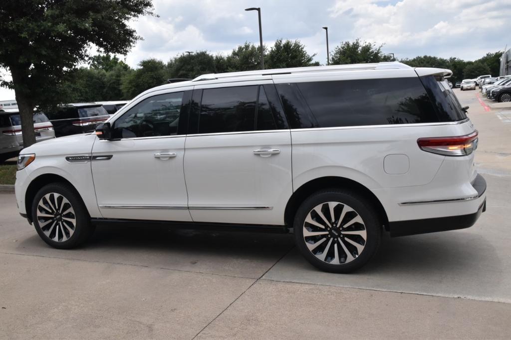 new 2024 Lincoln Navigator car, priced at $102,484