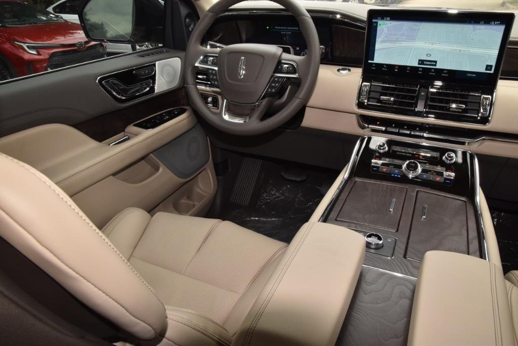 new 2024 Lincoln Navigator car, priced at $102,484