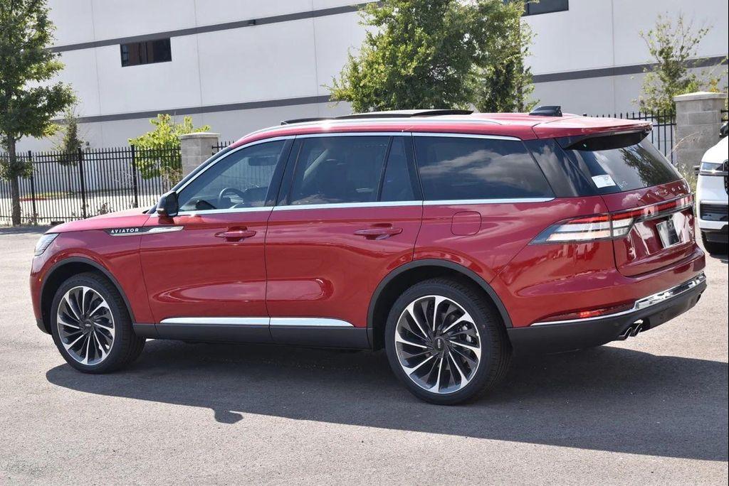 new 2025 Lincoln Aviator car, priced at $76,282