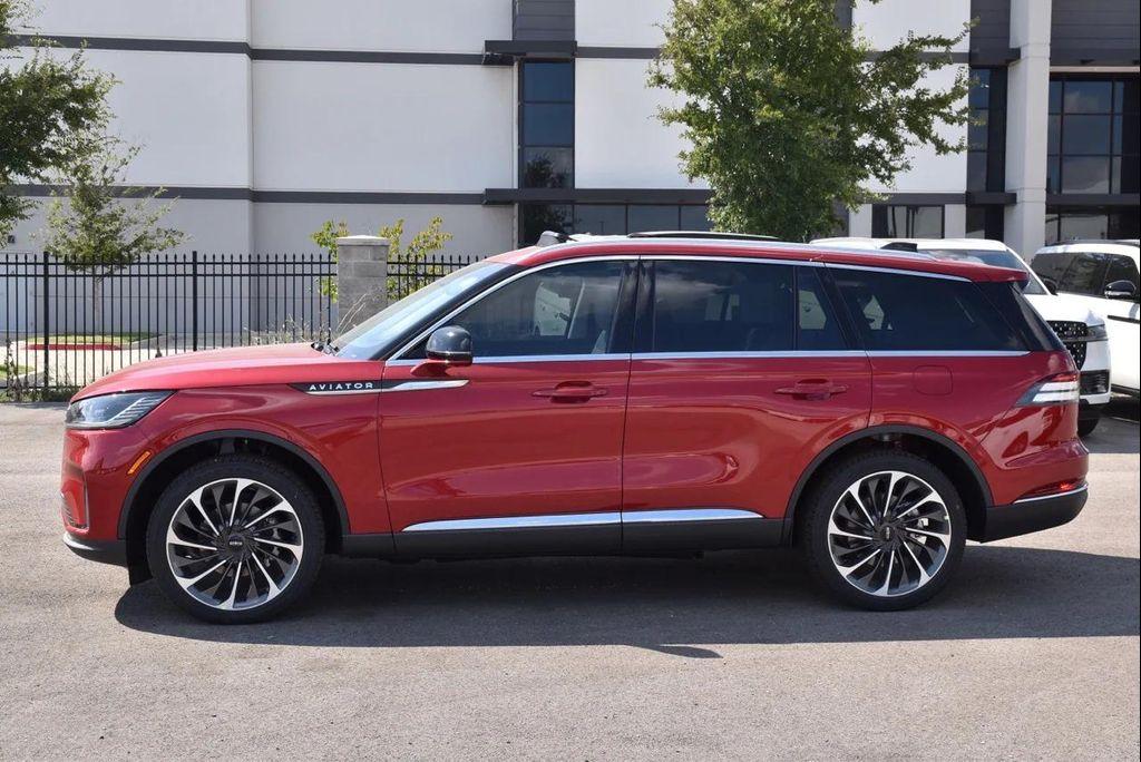 new 2025 Lincoln Aviator car, priced at $76,282