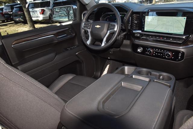 used 2024 Chevrolet Silverado 1500 car, priced at $40,901