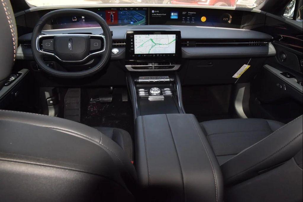 new 2025 Lincoln Nautilus car, priced at $62,117