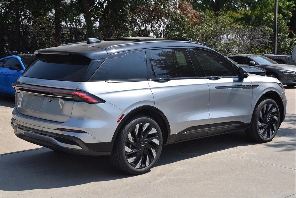 new 2025 Lincoln Nautilus car, priced at $62,117