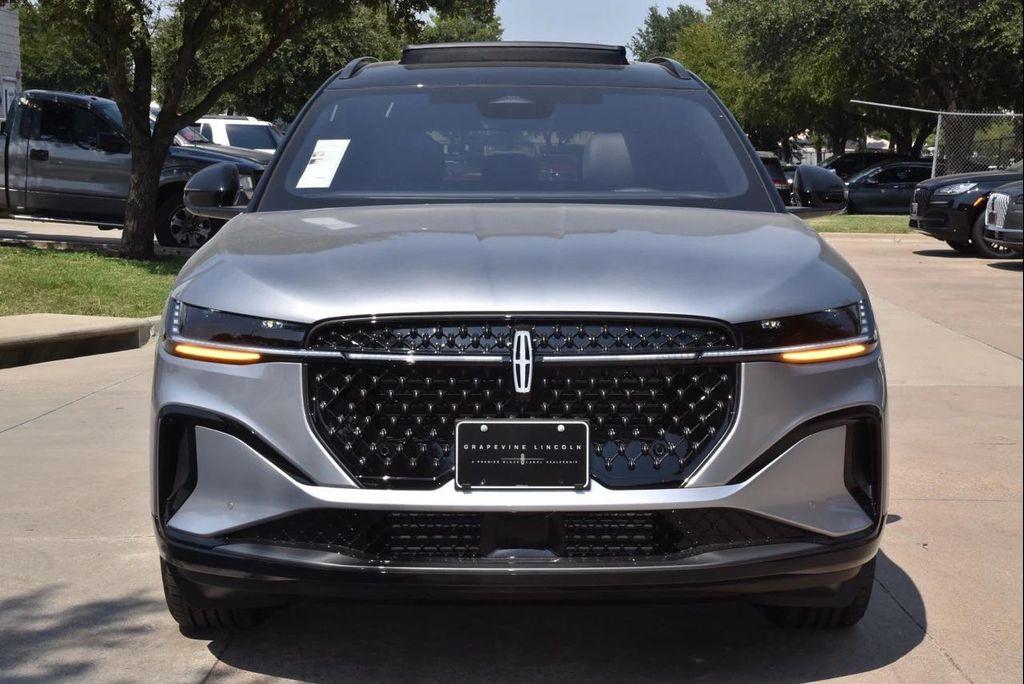 new 2025 Lincoln Nautilus car, priced at $62,117