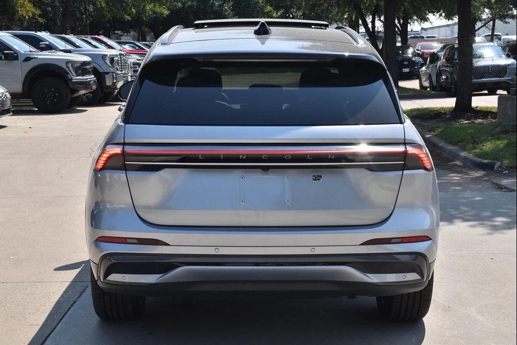 new 2025 Lincoln Nautilus car, priced at $62,117