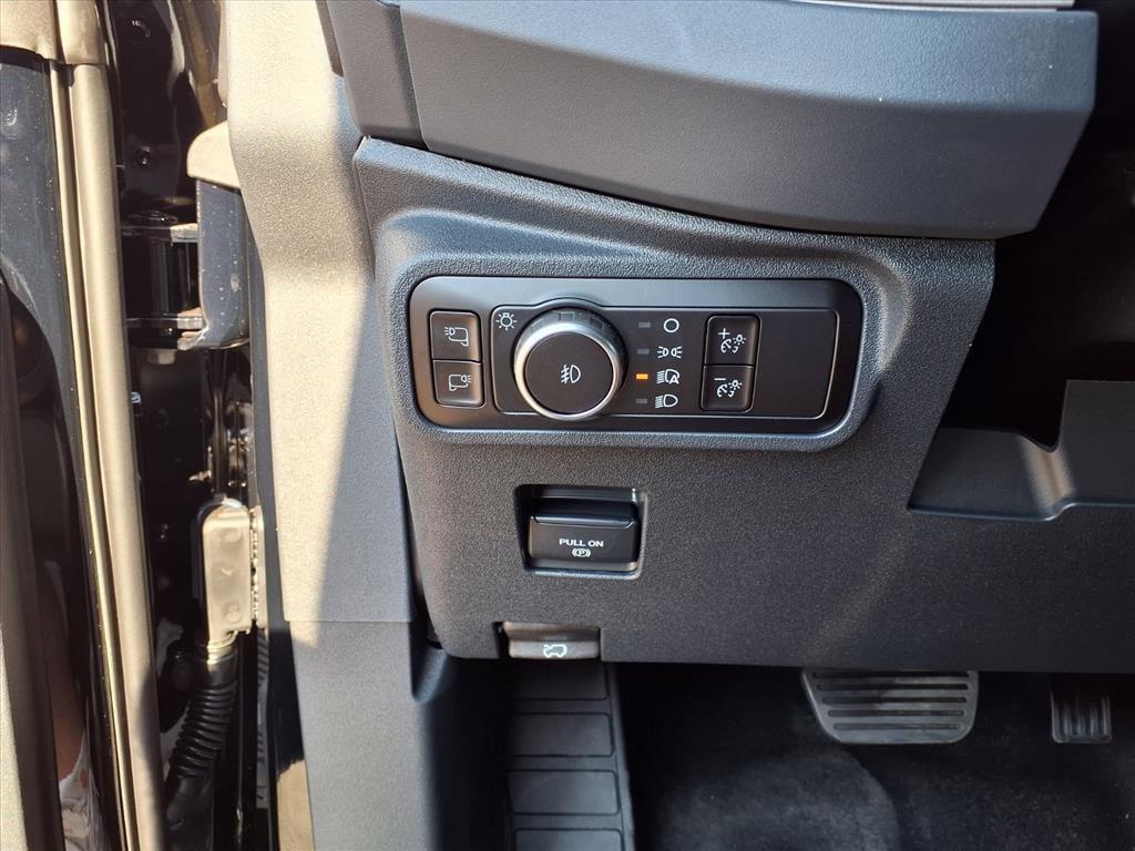 new 2025 Ford Bronco car, priced at $50,119