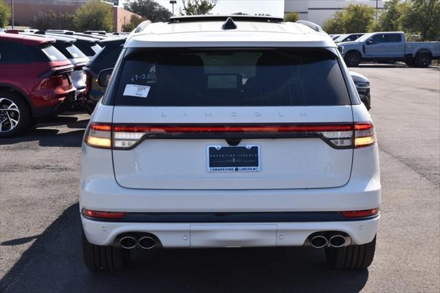 new 2025 Lincoln Aviator car, priced at $77,424