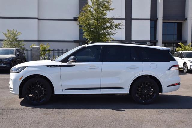 new 2025 Lincoln Aviator car, priced at $77,424