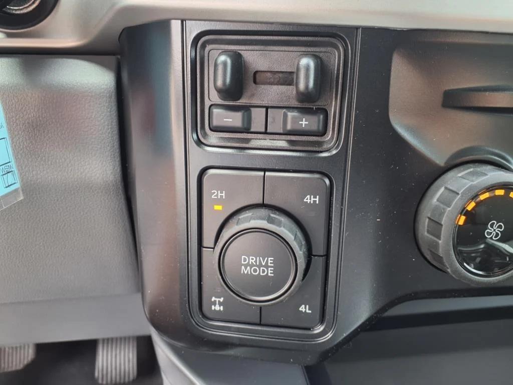 new 2025 Ford F-350 car, priced at $65,250