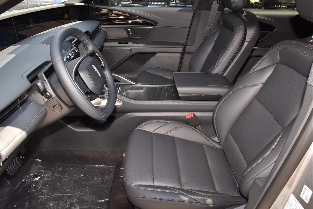 new 2025 Lincoln Nautilus car, priced at $56,434