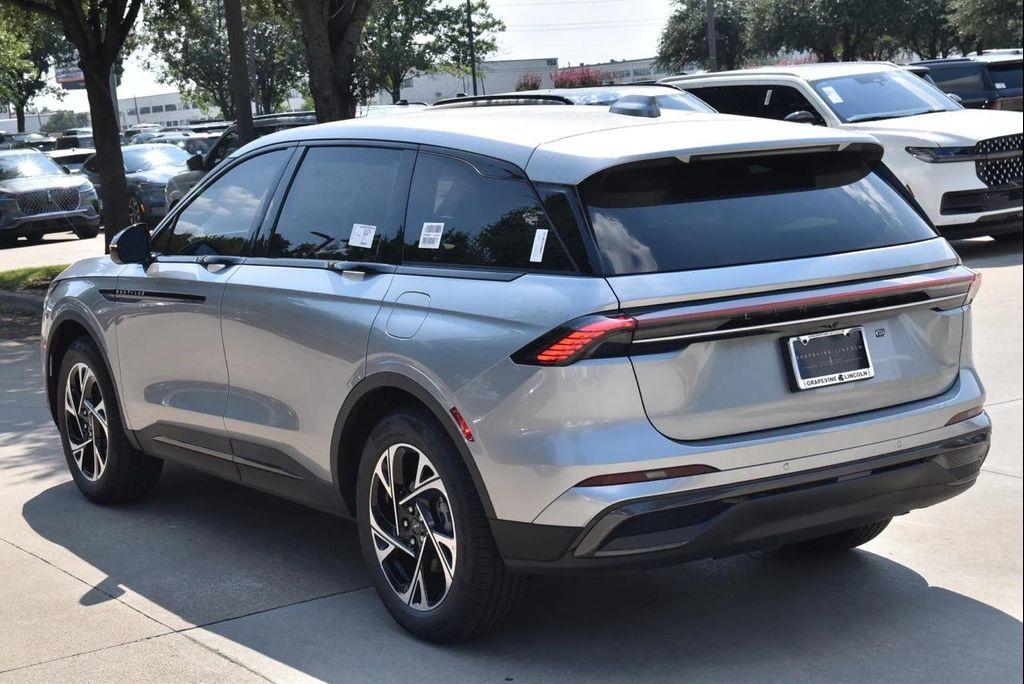 new 2025 Lincoln Nautilus car, priced at $56,434