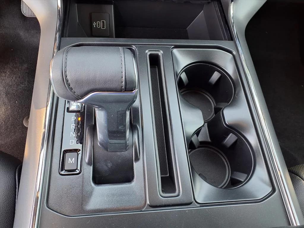 new 2025 Ford F-150 car, priced at $62,806