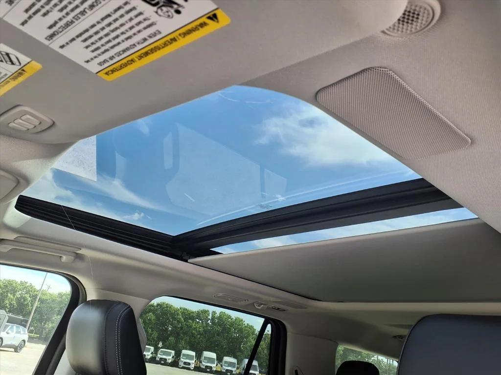 new 2025 Ford Expedition car, priced at $80,250