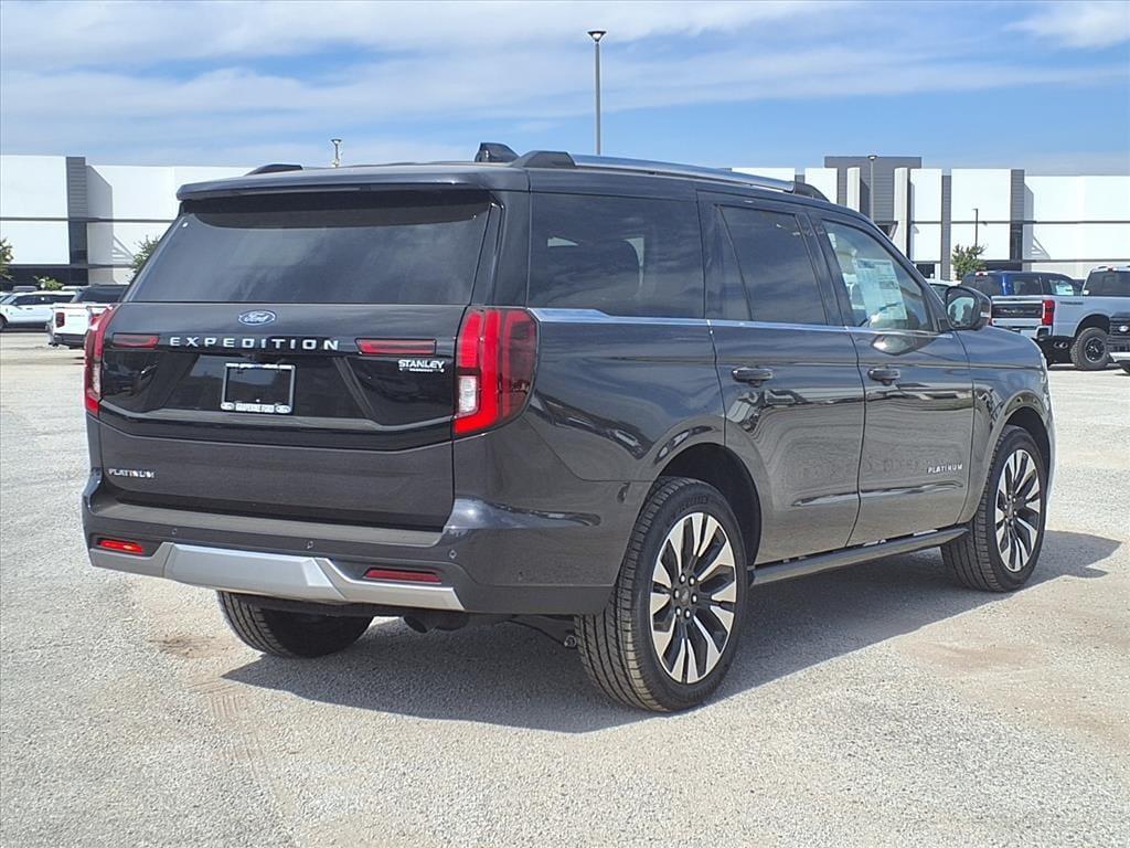new 2025 Ford Expedition car, priced at $80,250
