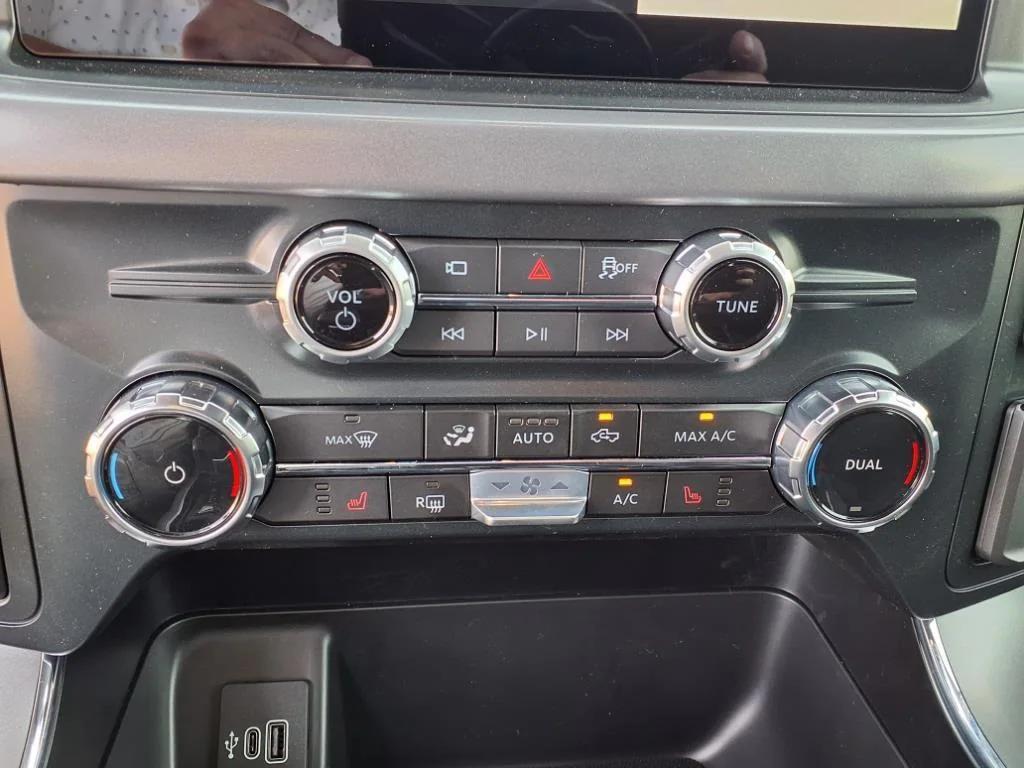 new 2025 Ford F-150 car, priced at $53,995