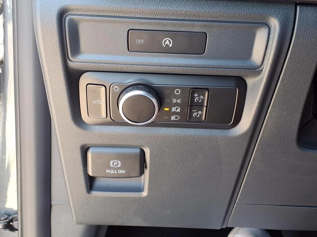 new 2025 Ford F-150 car, priced at $42,225