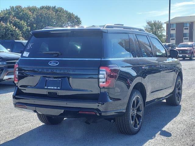 new 2024 Ford Expedition car, priced at $64,273