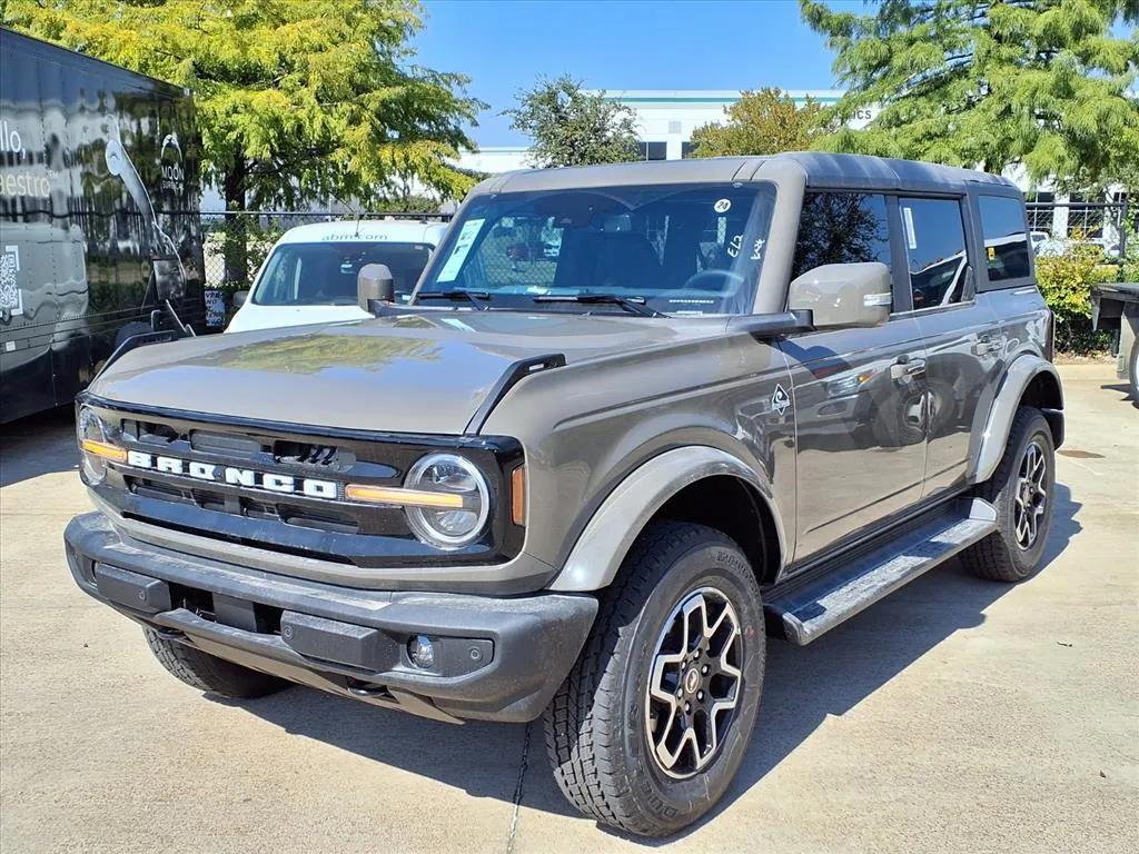 new 2025 Ford Bronco car, priced at $48,509