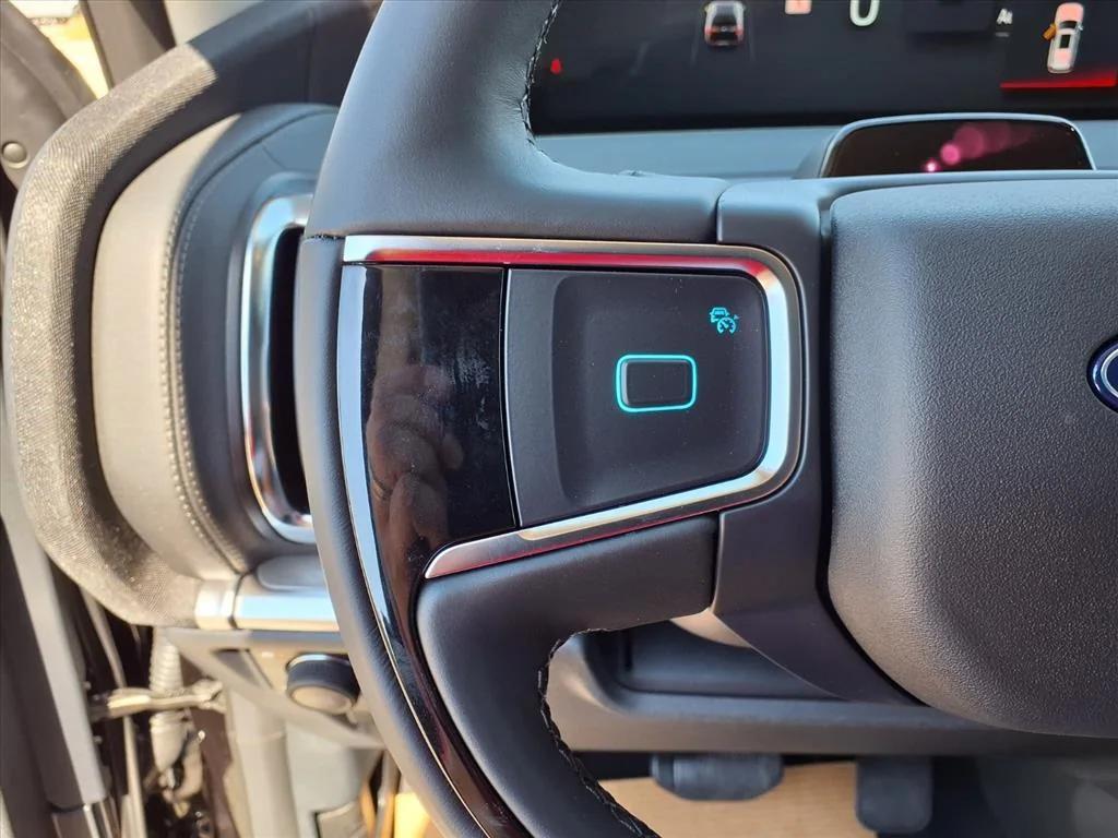 new 2025 Ford Expedition car, priced at $74,172