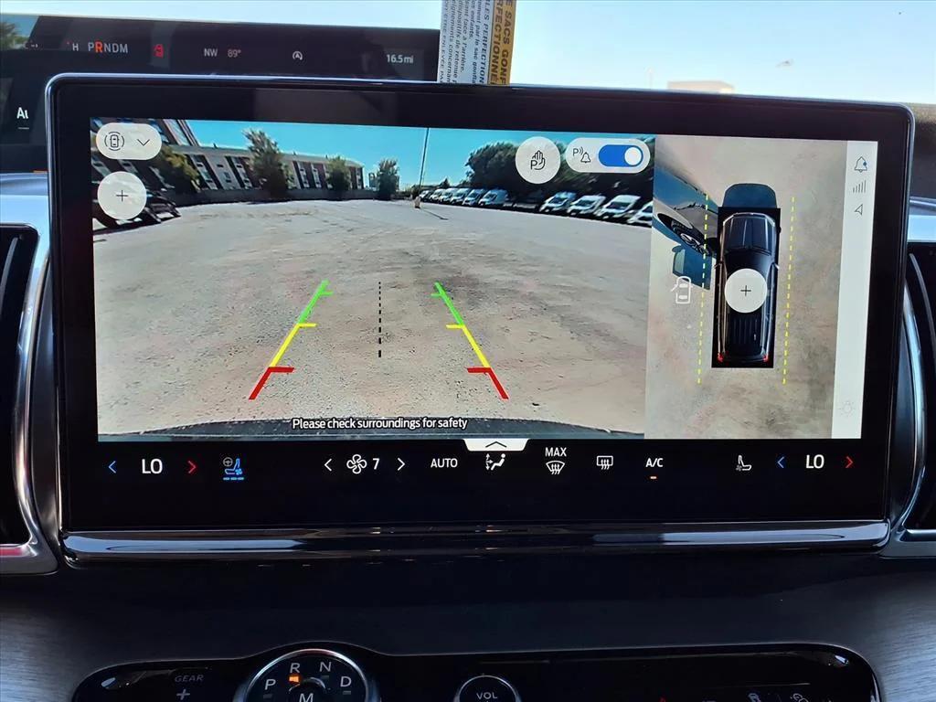 new 2025 Ford Expedition car, priced at $74,172