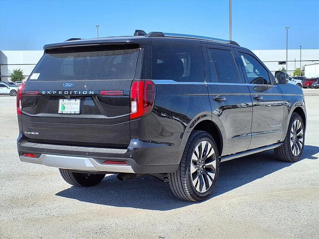 new 2025 Ford Expedition car, priced at $74,172