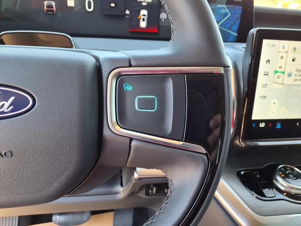 new 2025 Ford Expedition car, priced at $74,172