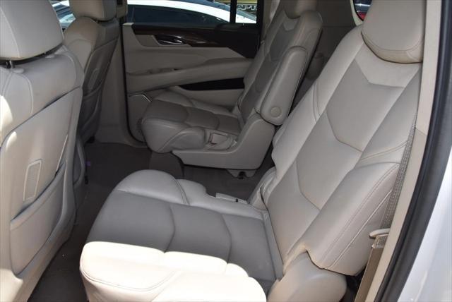 used 2020 Cadillac Escalade ESV car, priced at $45,998